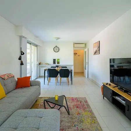 Apartment Lovely Cosy Nest Close To The Centre Of